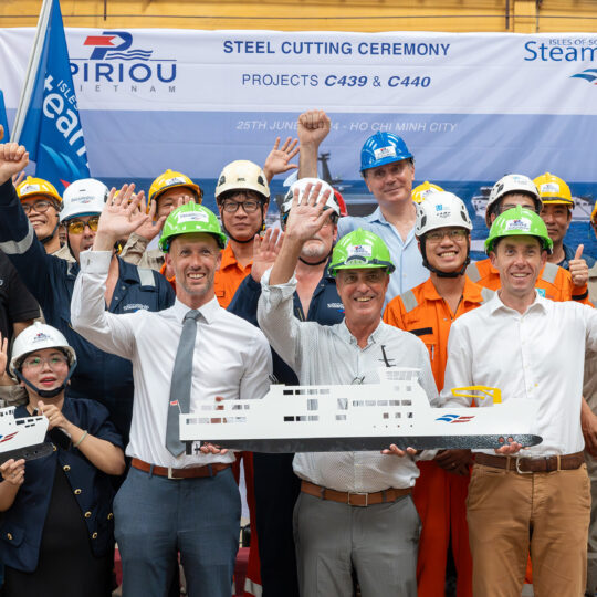 https://issg-new-vessels.co.uk/wp-content/uploads/2024/06/steel-cutting-ceremony-group-photo-540x540.jpg